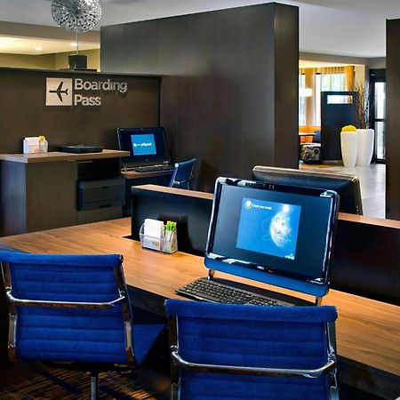 Courtyard By Marriott Hartford Windsor Airport Hotel Eksteriør billede