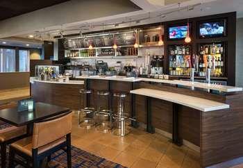 Courtyard By Marriott Hartford Windsor Airport Hotel Eksteriør billede